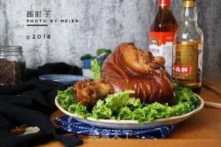 酱肘子