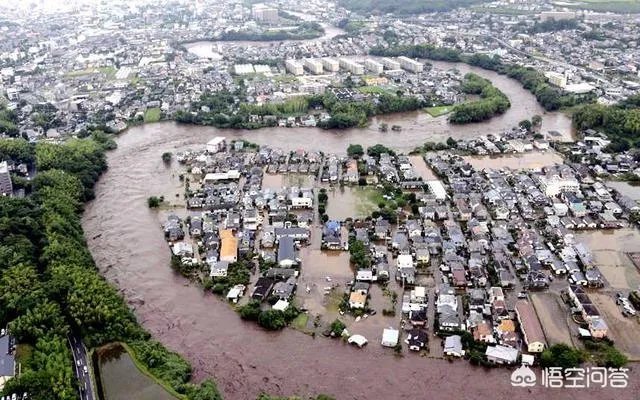 为什么日本一场暴雨后死亡人数达到了200多人?