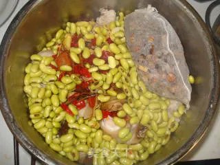 猪脚炖黄豆