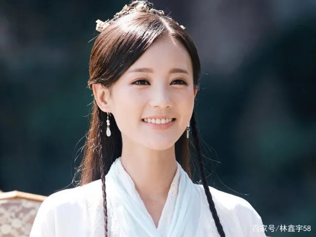 杨洋和李一桐在综艺中关系很好，两人有什么交集？