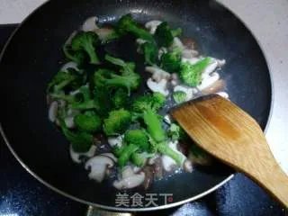 蓝瘦香菇