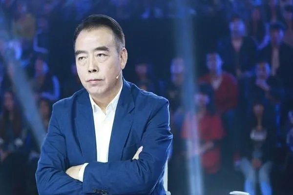 倪萍明明跟陈凯歌同居了6年,最后娶的人为何却是陈红?