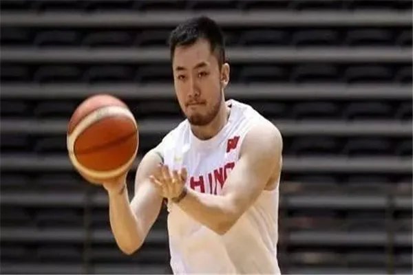 睢冉为什么退役