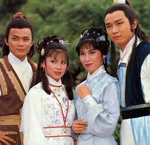 同样演“杨康”，把苗侨伟、袁弘放在一起看，差距就出来了，谁更符合人物？