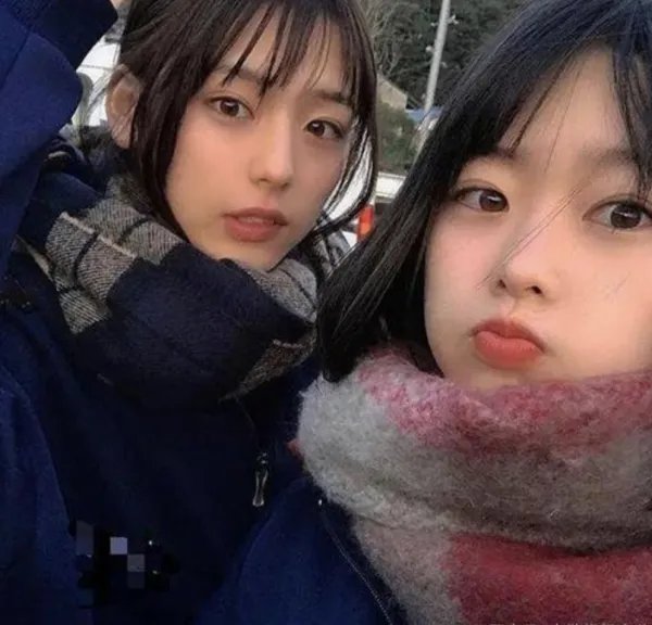 16岁学生“男扮女装”走红,因长相太甜美,后来怎样了?