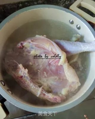 怎么做白斩鸡嫩滑多汁?