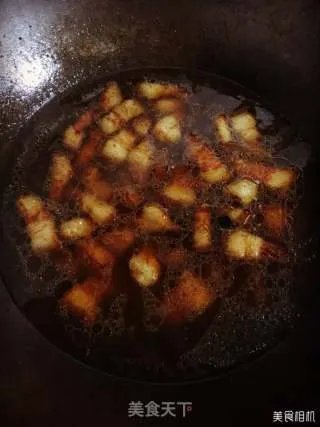 鹌鹑蛋红烧肉