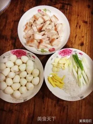 鹌鹑蛋红烧肉
