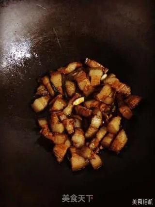 鹌鹑蛋红烧肉
