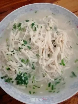 炒金针菇