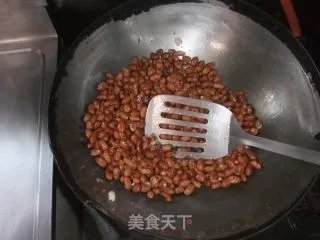 最简单、最家常---炒花生米