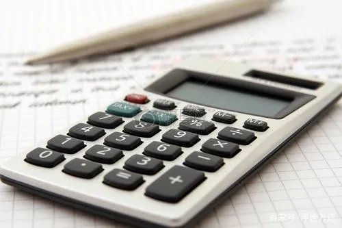 丁磊看衰会计和金融专业，你觉得会计金融专业会没落吗？