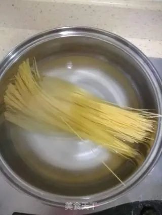 番茄意大利面