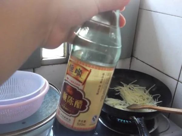 做法，酸溜土豆丝怎么做好吃，酸溜土豆丝的家常做法