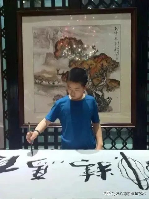 何世龙书法水平怎么样，值多少钱？