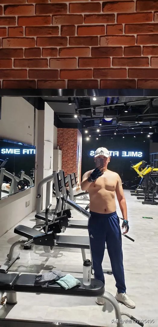 三十六岁的男人都是什么状态,晒晒你们的照片吧?
