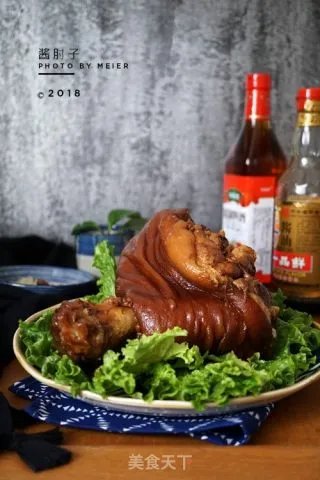 酱肘子