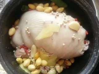 猪肚煲鸡
