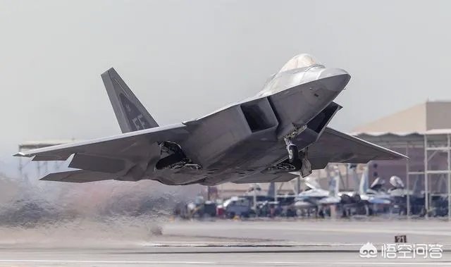 F-22猛禽战斗机到底有多贵,贵到美军只能忍痛停产吗?