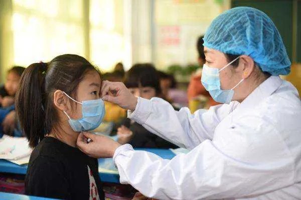 总是听人说打喷嚏是有人想念，这是真的吗？